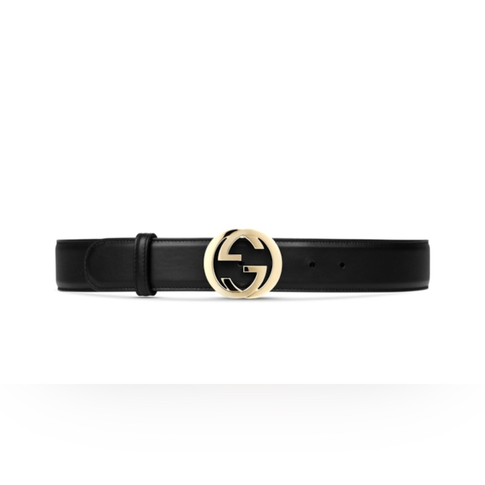 Gucci Women’s Belt with Interlocking G buckle Color: Black
Size: Gucci 85